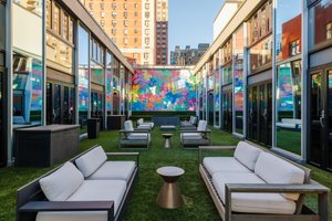 listings.show.sections.photos.alt