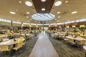550-Seat Dining Hall with Skylight in Collegeville, foto 1