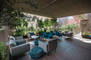 listings.show.sections.photos.alt