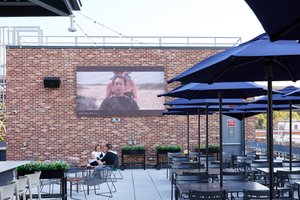 listings.show.sections.photos.alt