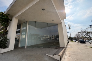 listings.show.sections.photos.alt