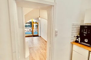 listings.show.sections.photos.alt