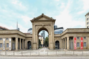 listings.show.sections.photos.alt