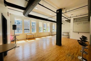 listings.show.sections.photos.alt