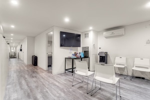 listings.show.sections.photos.alt