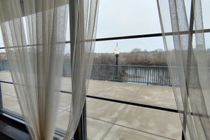 listings.show.sections.photos.alt