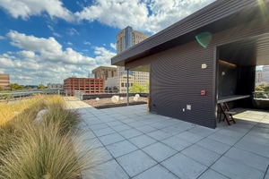 listings.show.sections.photos.alt