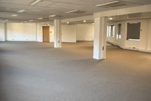 listings.show.sections.photos.alt