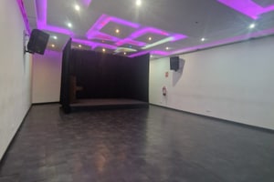 listings.show.sections.photos.alt