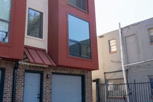 listings.show.sections.photos.alt