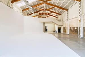 listings.show.sections.photos.alt