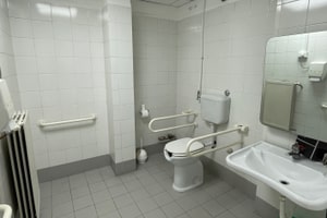 listings.show.sections.photos.alt