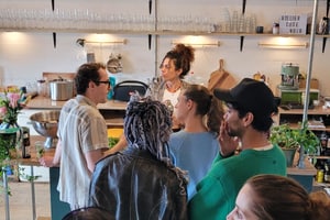 listings.show.sections.photos.alt