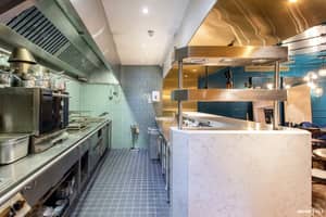 listings.show.sections.photos.alt