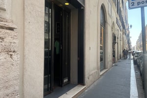 listings.show.sections.photos.alt