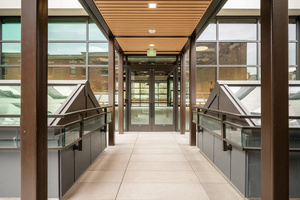 listings.show.sections.photos.alt