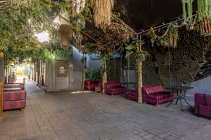 listings.show.sections.photos.alt