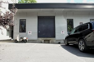 listings.show.sections.photos.alt