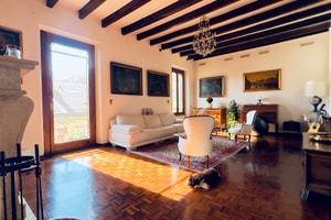 listings.show.sections.photos.alt