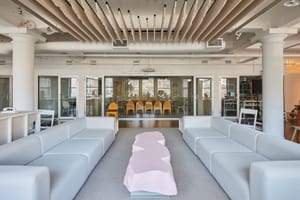 listings.show.sections.photos.alt