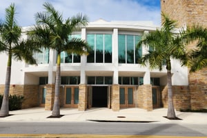 listings.show.sections.photos.alt