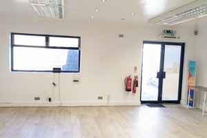 listings.show.sections.photos.alt