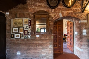 listings.show.sections.photos.alt