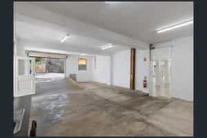 listings.show.sections.photos.alt