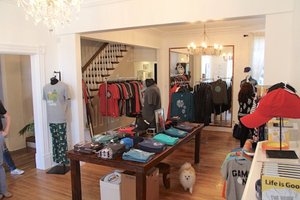 listings.show.sections.photos.alt