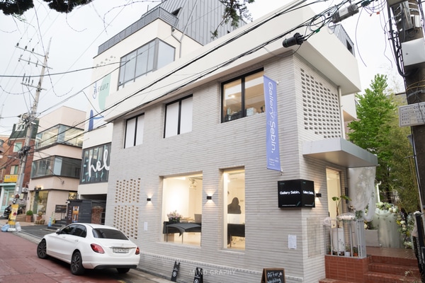 Gallery Sebin | Contemporary Art Gallery & Rooftop Event Space in Itaewon