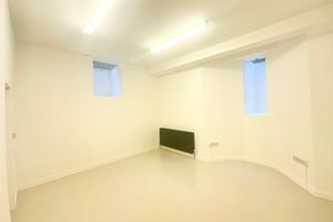 listings.show.sections.photos.alt