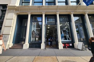 listings.show.sections.photos.alt