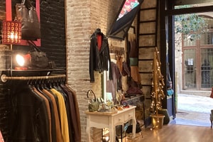 listings.show.sections.photos.alt