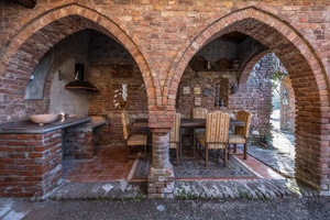 listings.show.sections.photos.alt