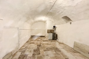 listings.show.sections.photos.alt