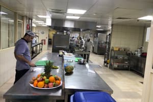 listings.show.sections.photos.alt