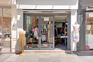 listings.show.sections.photos.alt