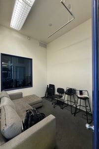 listings.show.sections.photos.alt