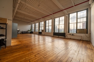 listings.show.sections.photos.alt