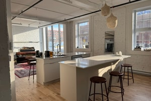 listings.show.sections.photos.alt