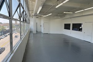 listings.show.sections.photos.alt