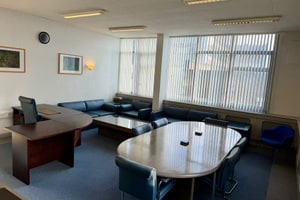 listings.show.sections.photos.alt