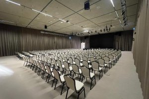 listings.show.sections.photos.alt