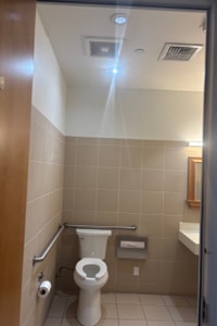 listings.show.sections.photos.alt