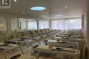 listings.show.sections.photos.alt