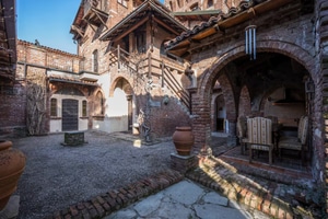 listings.show.sections.photos.alt