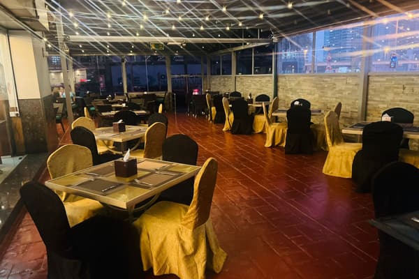 Photo of Elegant Restaurant Space Available in Marina View, Dubai