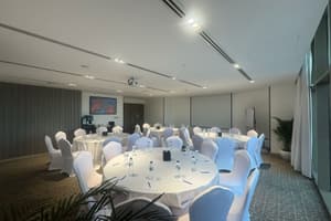 listings.show.sections.photos.alt