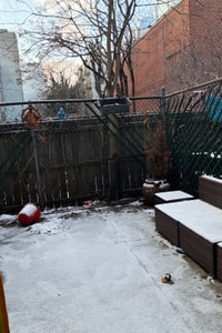 listings.show.sections.photos.alt