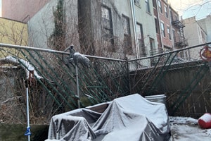 listings.show.sections.photos.alt